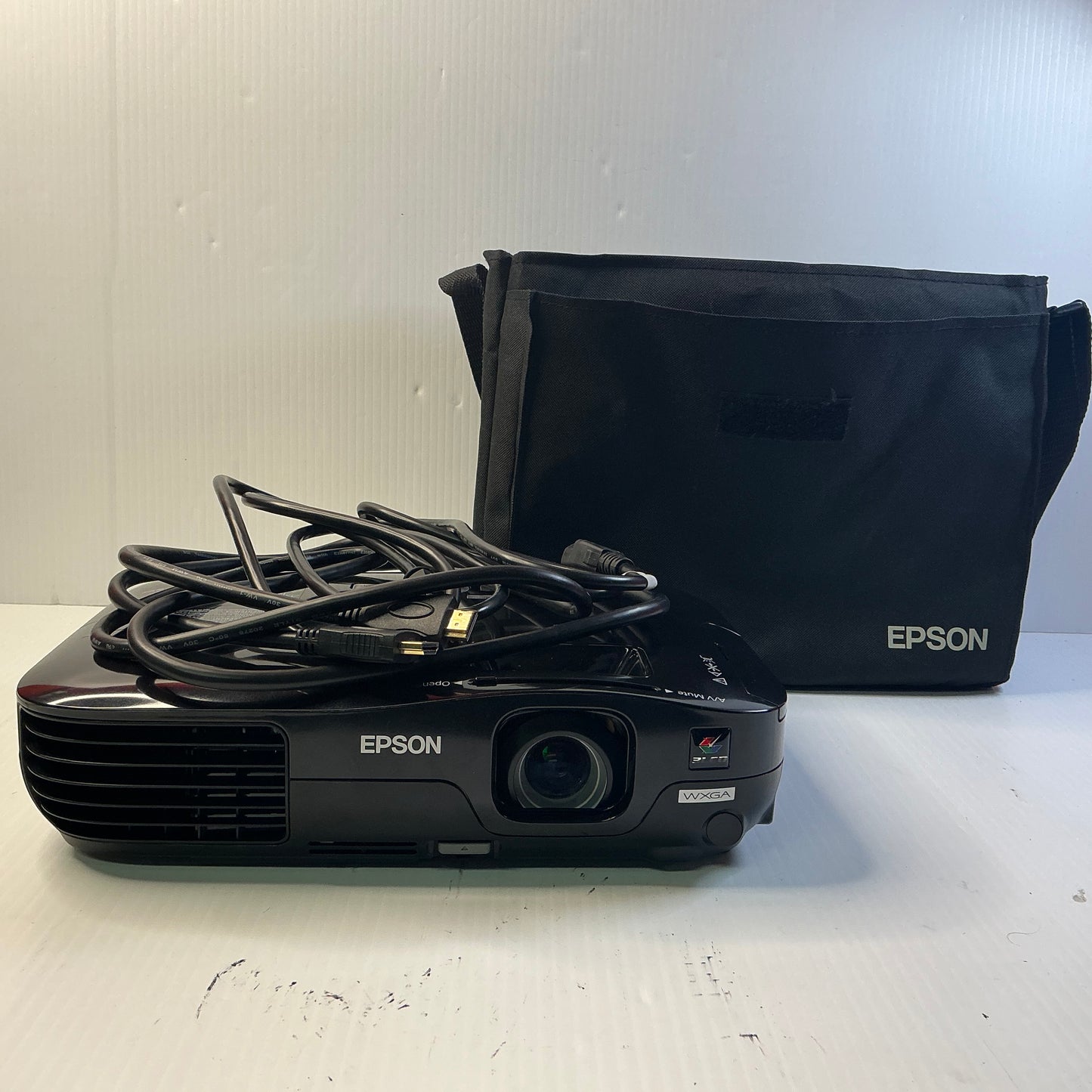 Epson EX7200 Projector