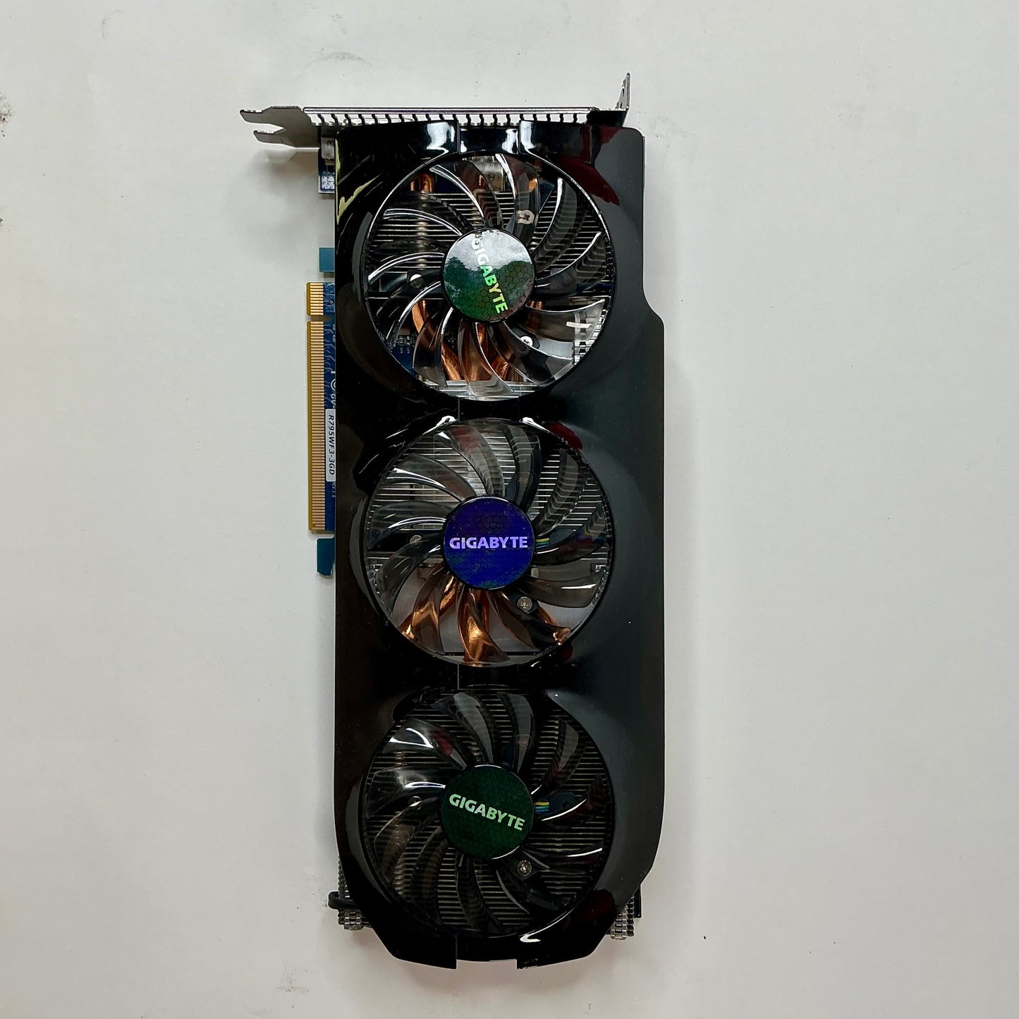 Gigabyte HD 7950 2GB
