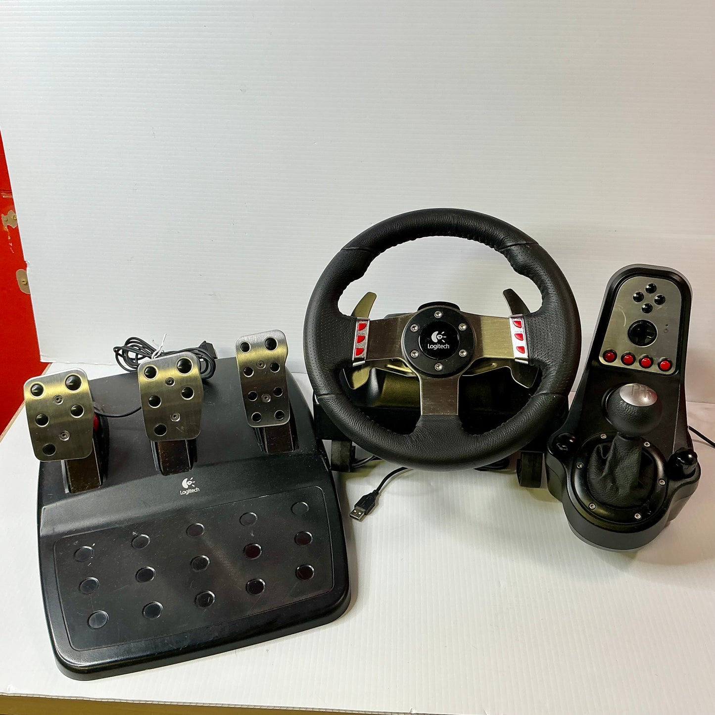 Logitech G27 Force Feedback Racing