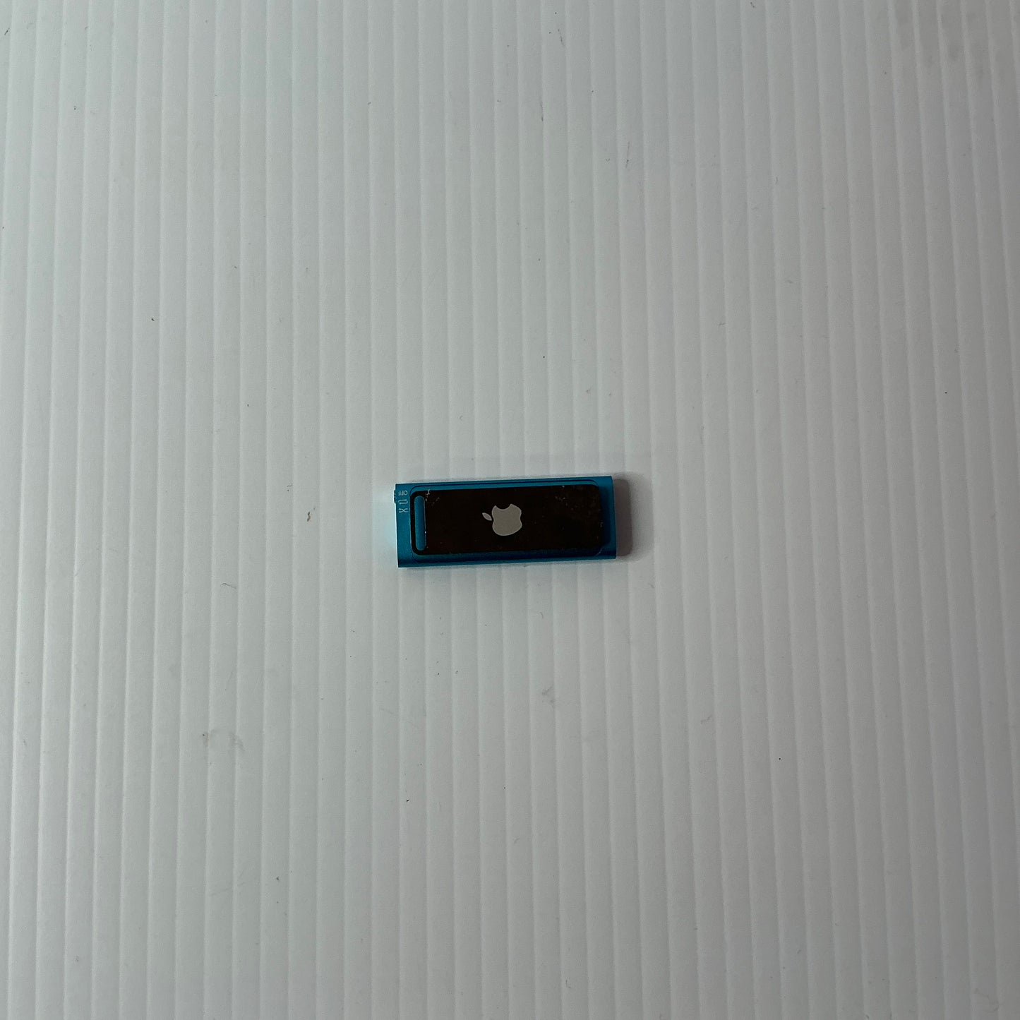 Apple iPod Shuffle Gen 3 (No Dock)