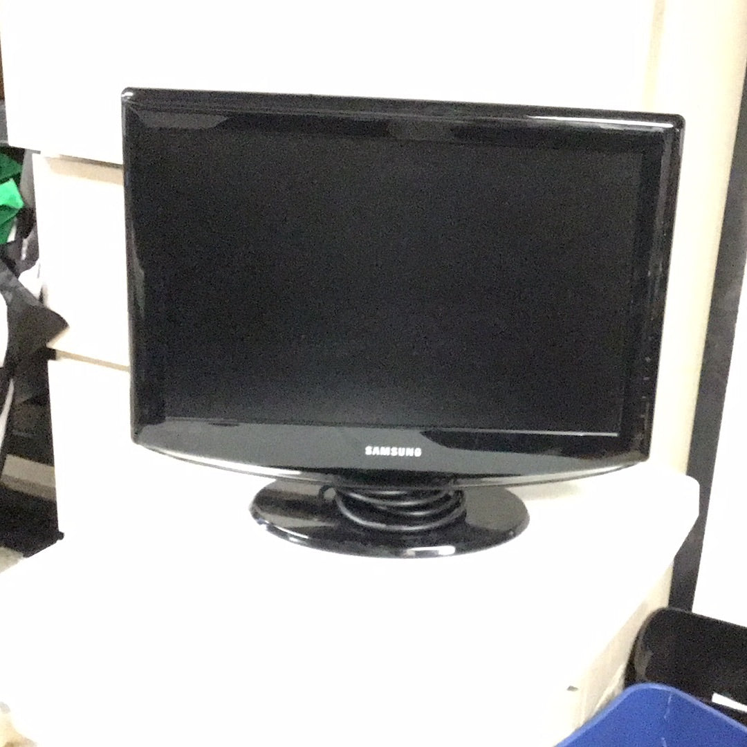 Samsung 19" LCD HDTV