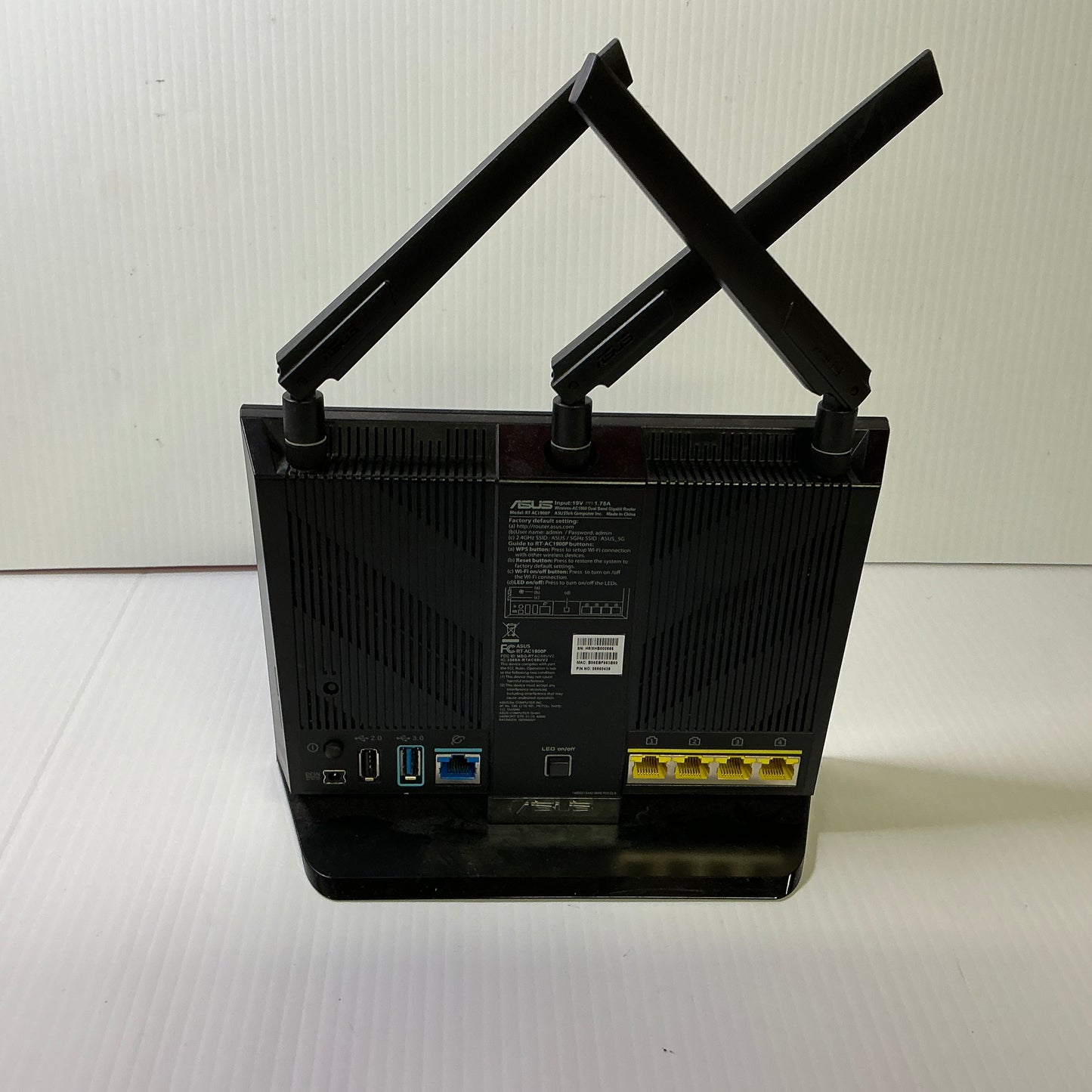 ASUS AC1900 Router