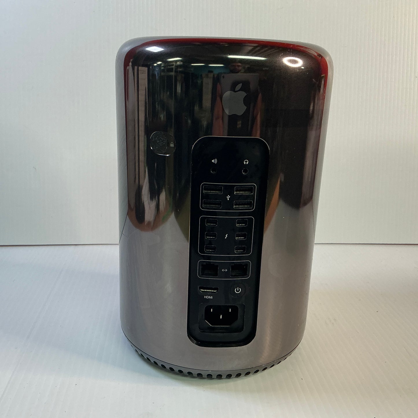 Apple Mac Pro (Late 2013)