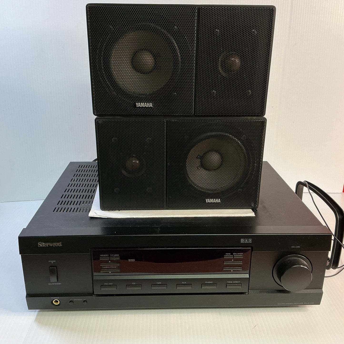 Sherwood AM/FM Stereo Receiver