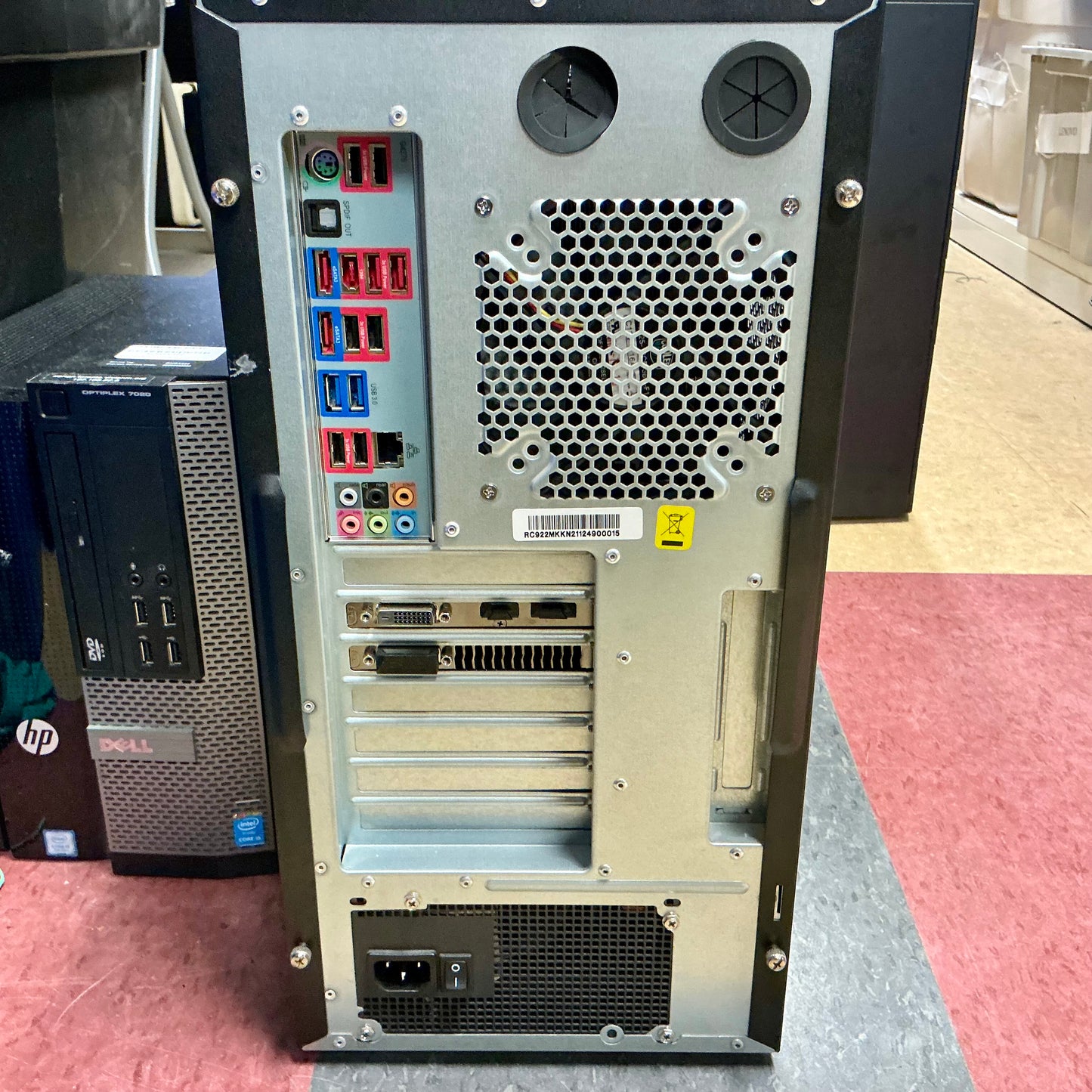 Custom Gaming PC (2)