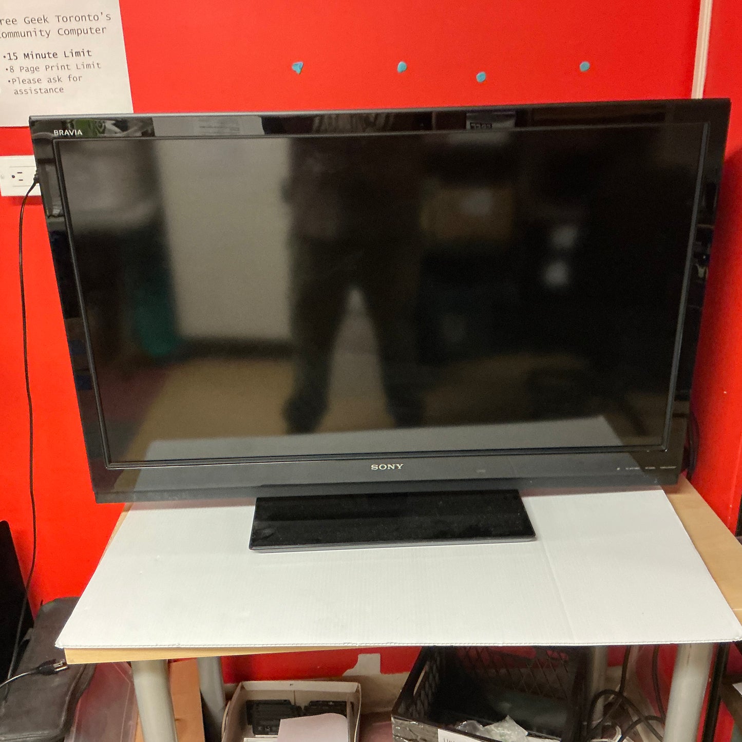 Sony KDL-40Z5100 40" LCD TV