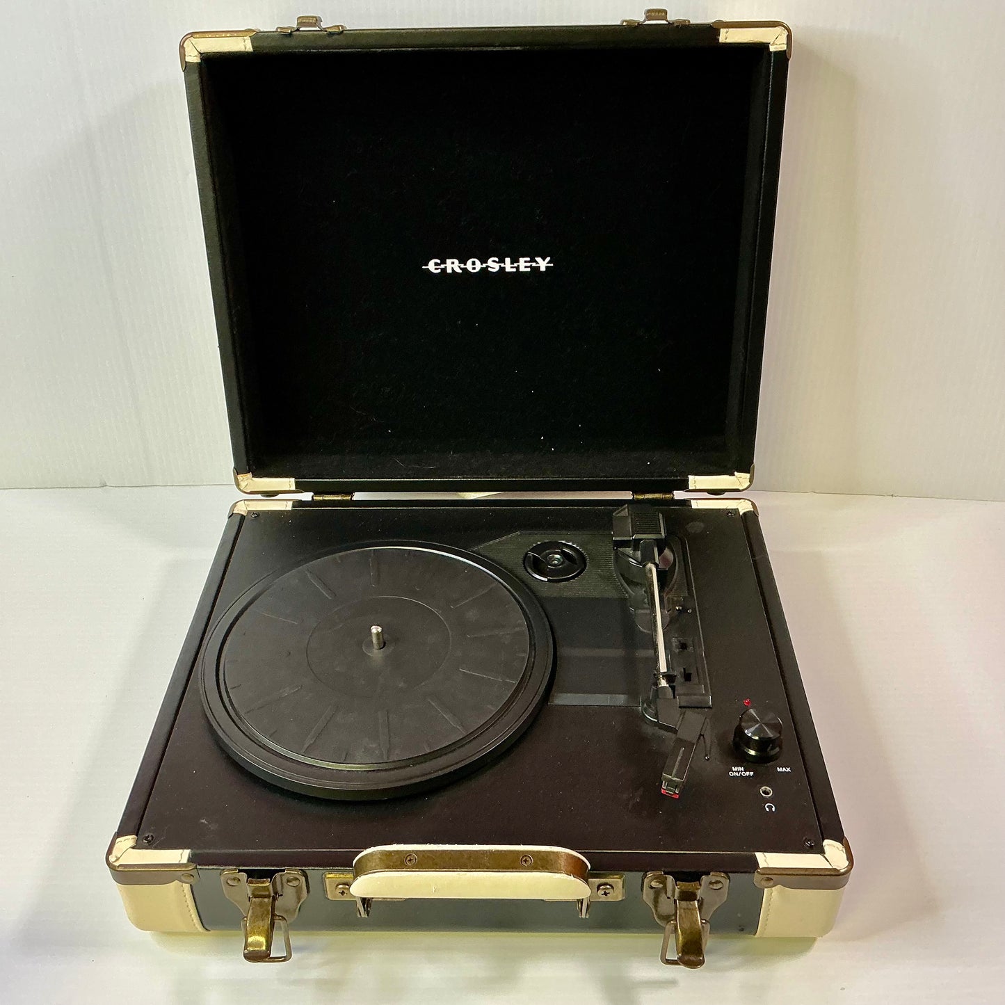 Crosley Executive Black and White Turntable