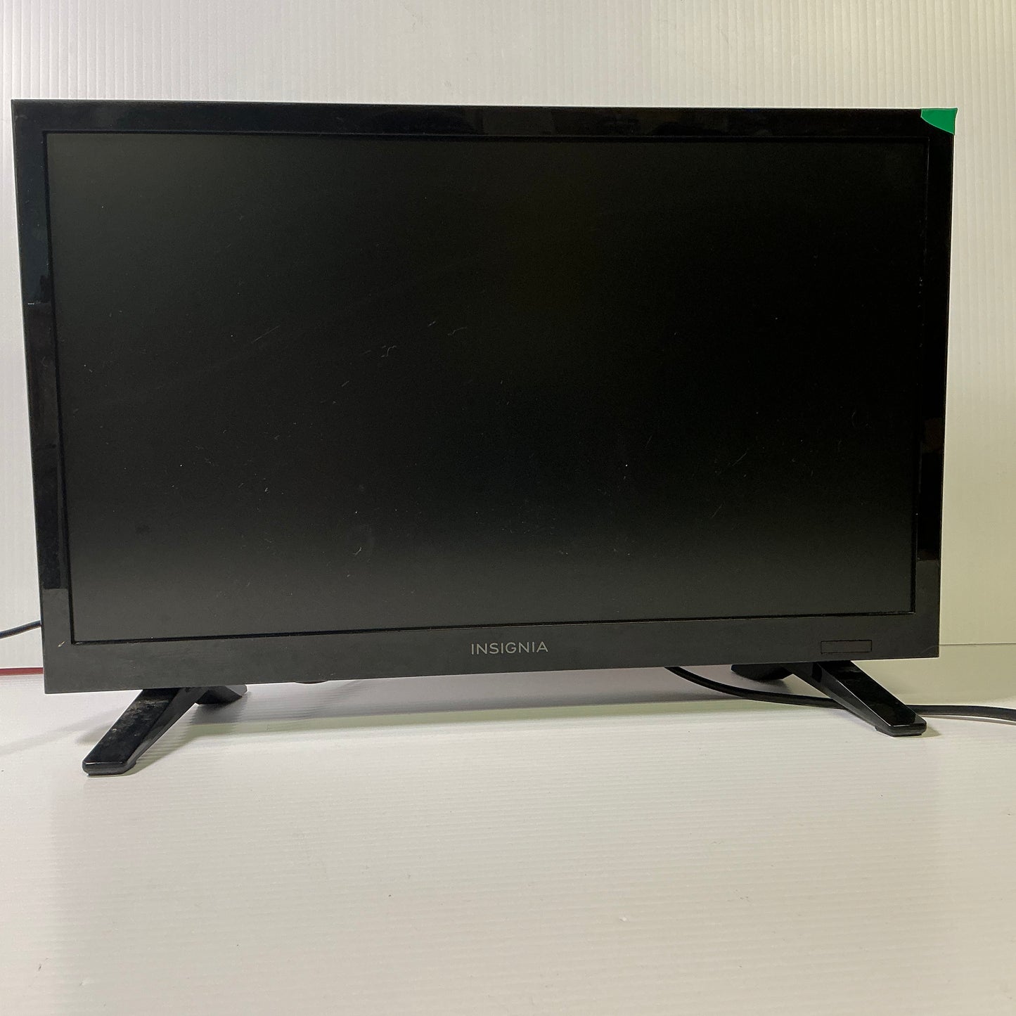 Insignia 17" TV
