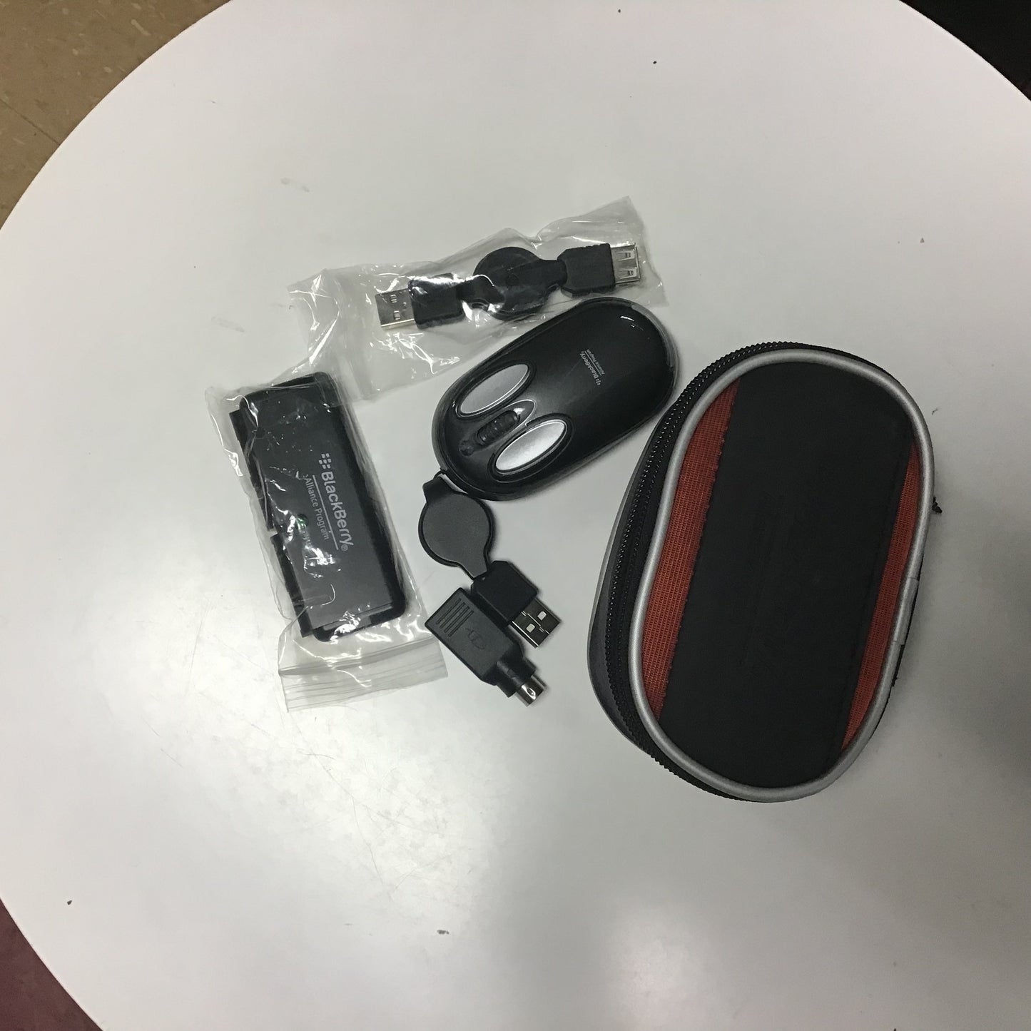 Mini Leed's Travel Mouse Kit