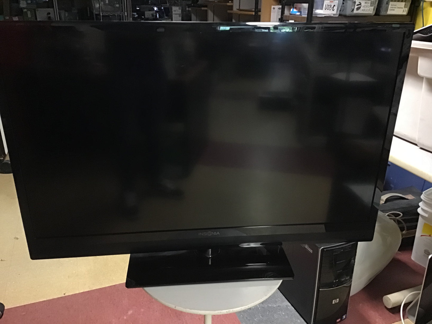 Insignia - 42" Class / LED / 1080p