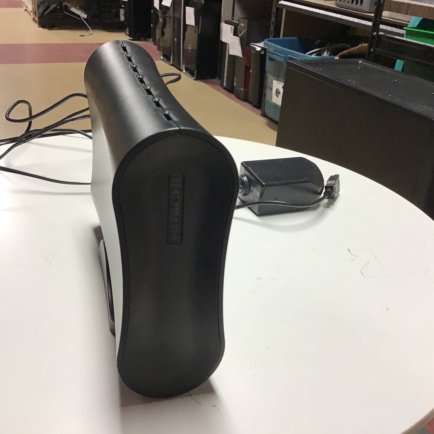 Hitachi XL2000 2 TB External USB 2.0 Hard Drive