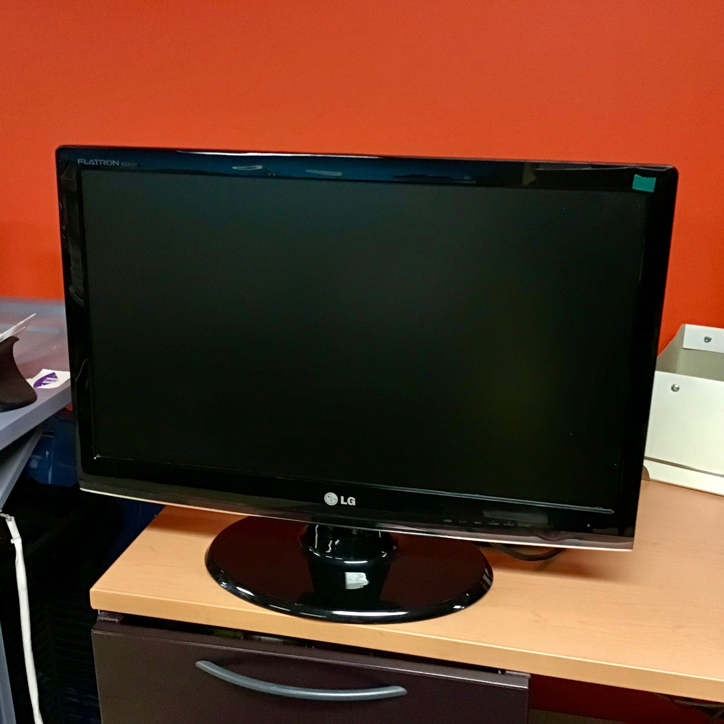 LG Flatron 24" LCD Monitor W2453V