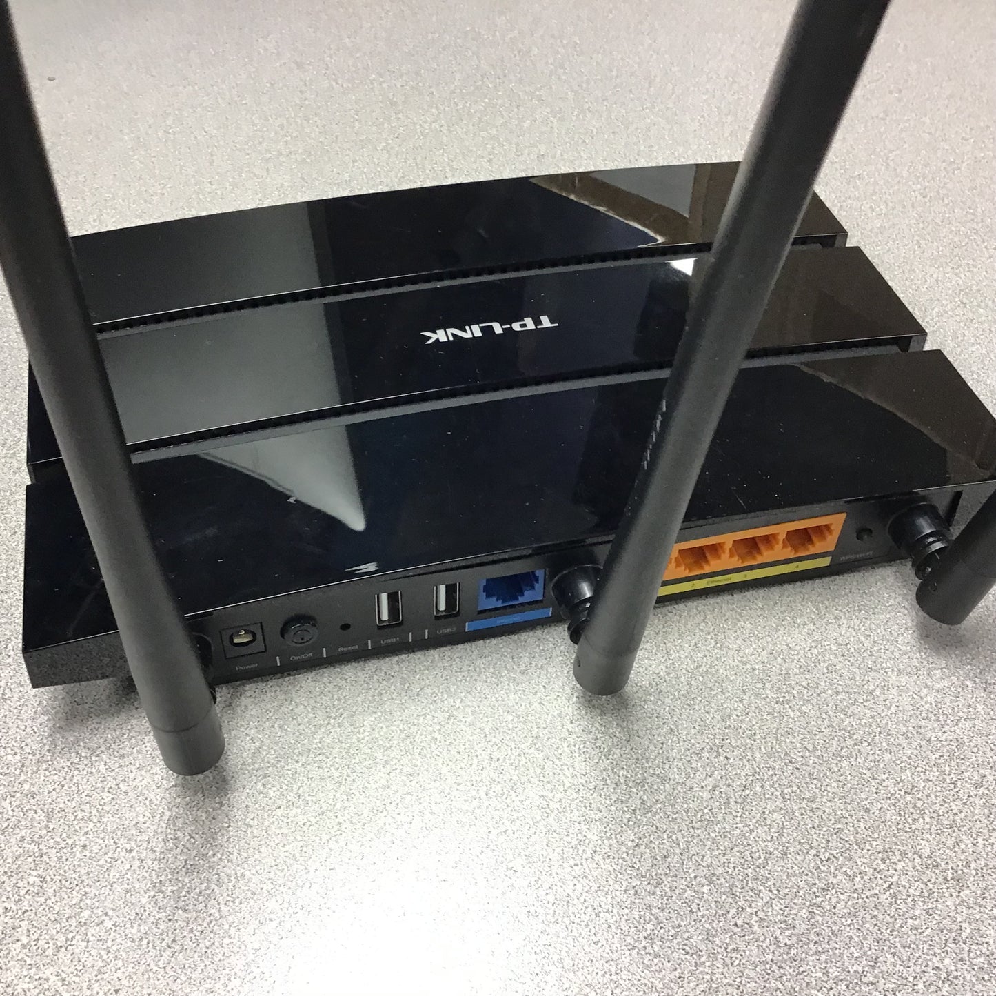 TP-Link AC1200 Wireless Router