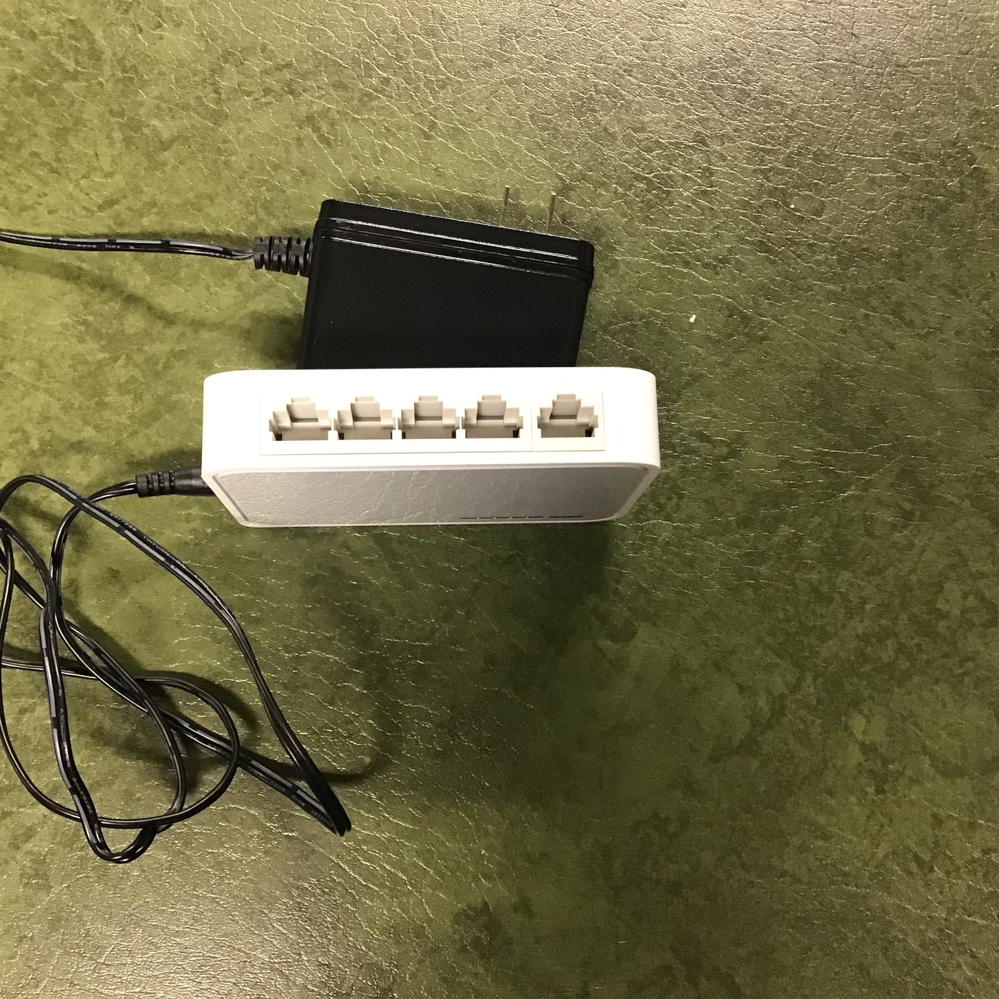 5-port TP-Link TL-SF1005D Ethernet Switch