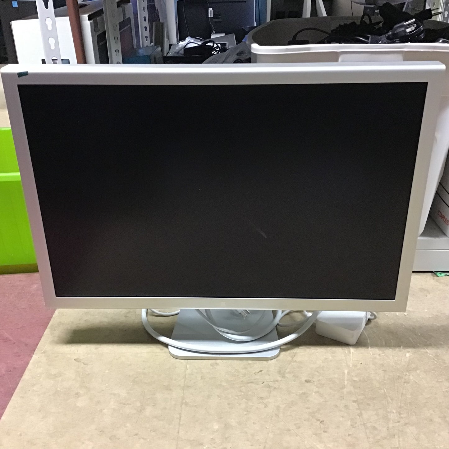 Apple Cinema 23" HD Flat-Panel Display