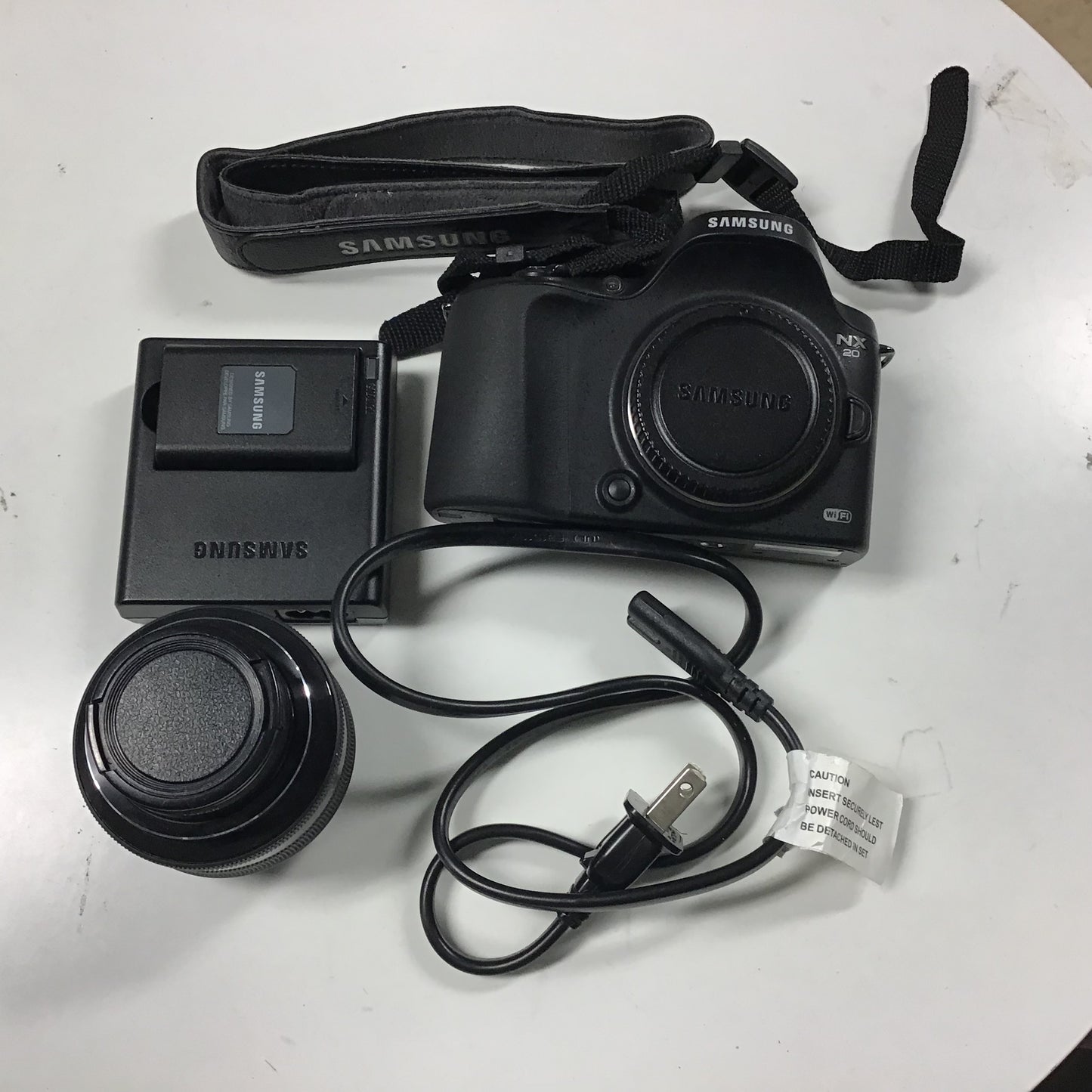 Samsung NX20 Camera