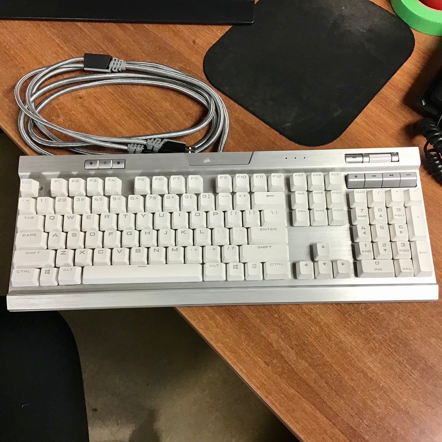 Corsair K70 MK.2 SE Mechanical Gaming Keyboard