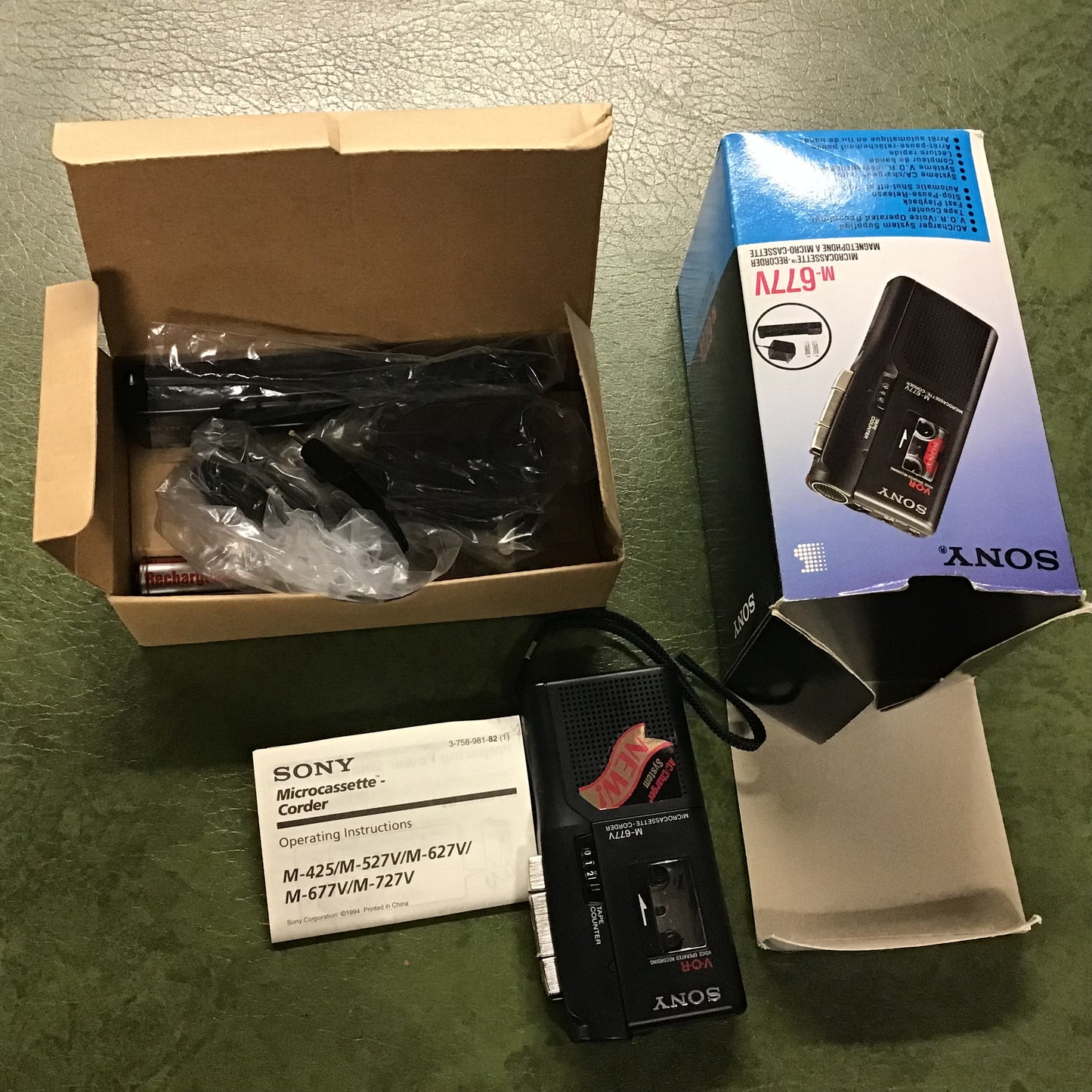 Sony M-677V MicroCassette Recorder