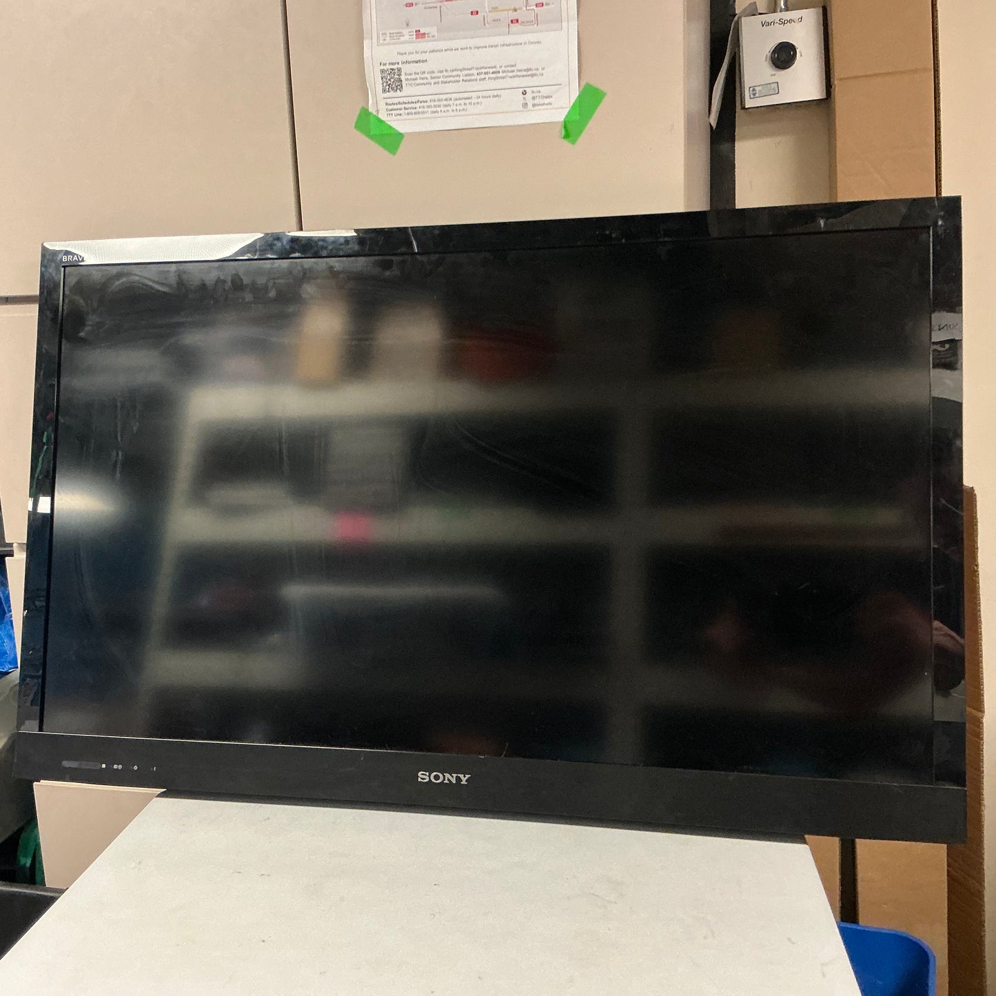 Sony LCD Digital Color TV Model KDL-40EX620