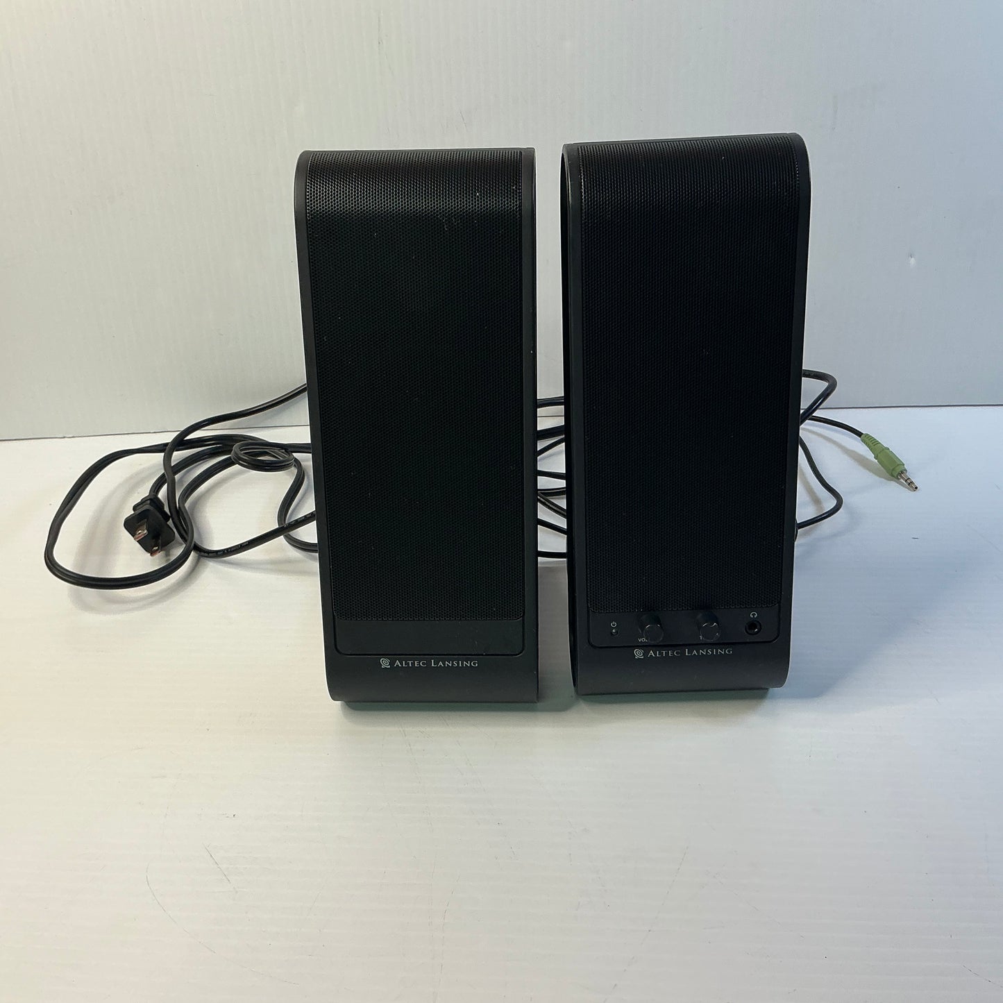 Altec Lansing VS2220 Speaker