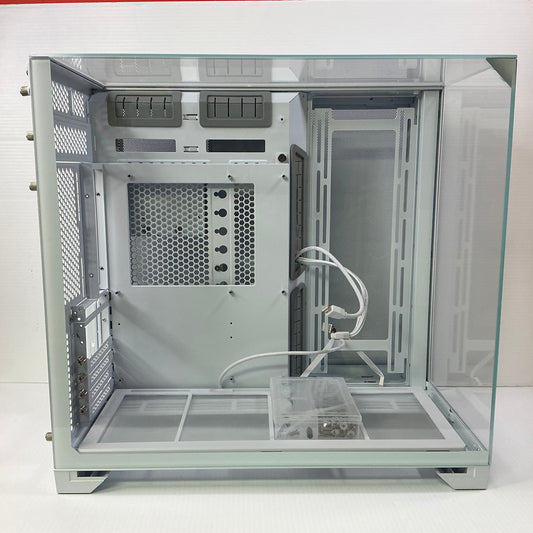 Lian Li O11 Vision White