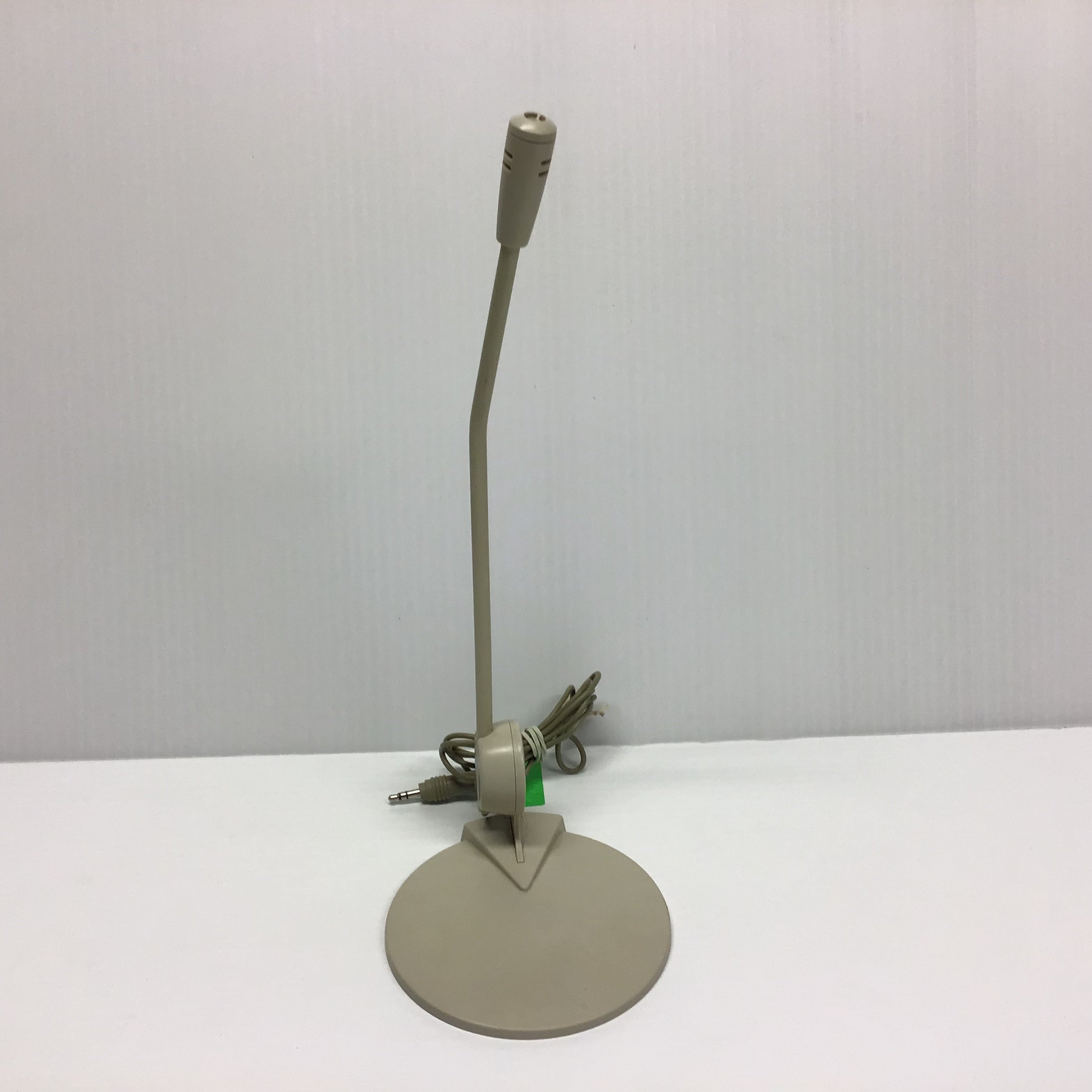 Generic Microphone – Free Geek Toronto