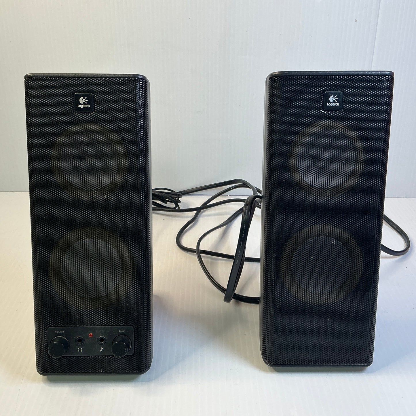 Logitech X-140 Speakers