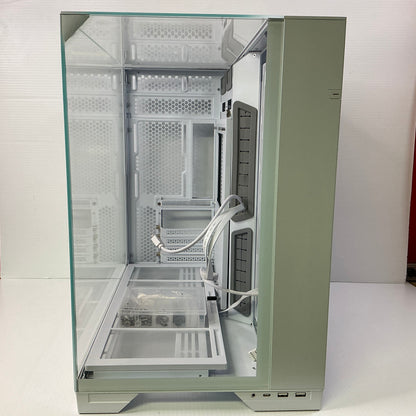 Lian Li O11 Vision White