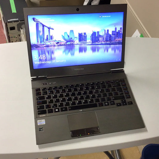 Toshiba Satellite Z930