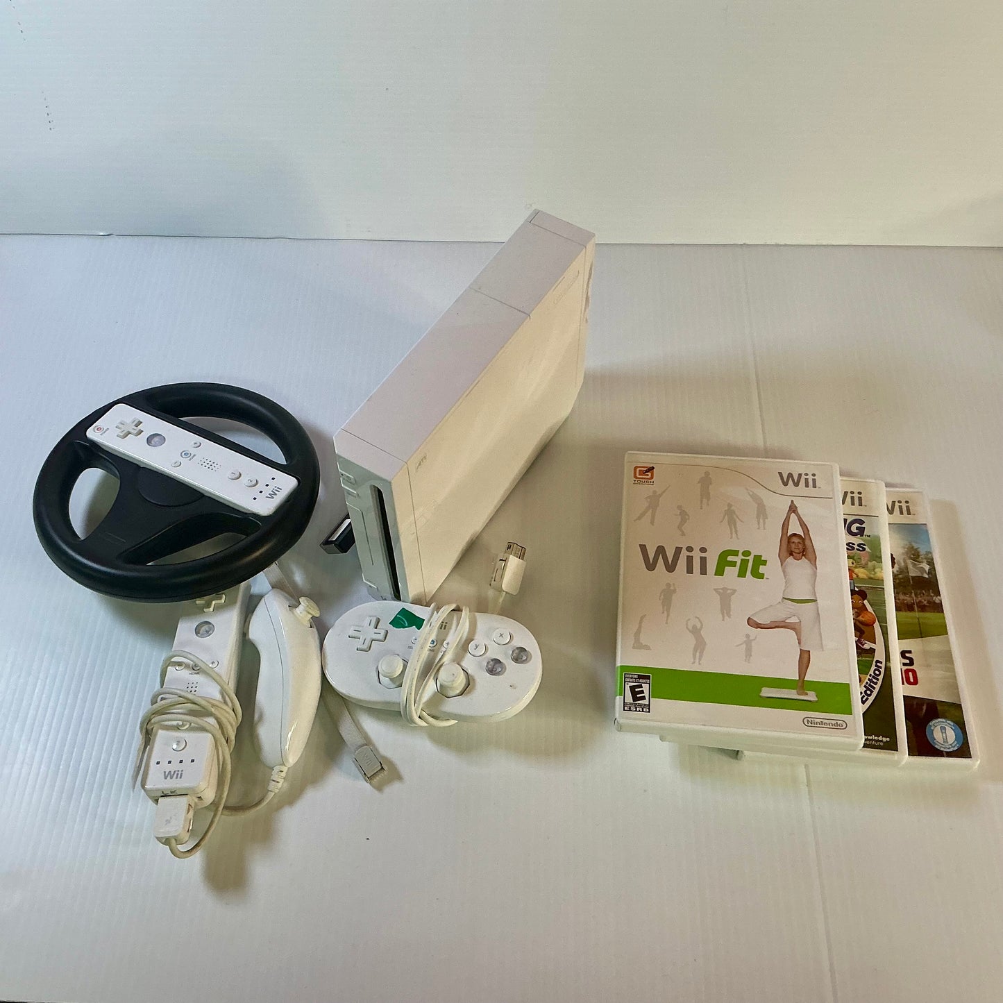 Nintendo Wii Console + 3 Games Combo