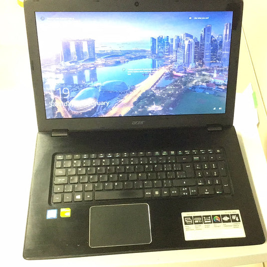 Acer Aspire E17 E5-774G