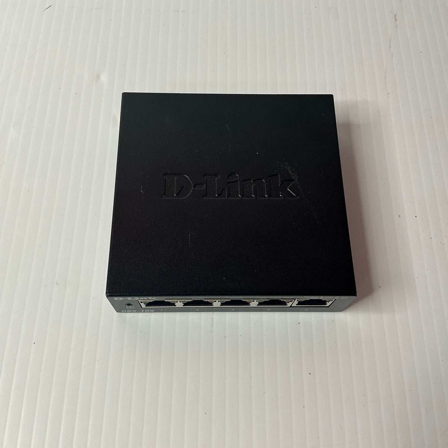 D-Link 5-Port Gigabit Ethernet Switch
