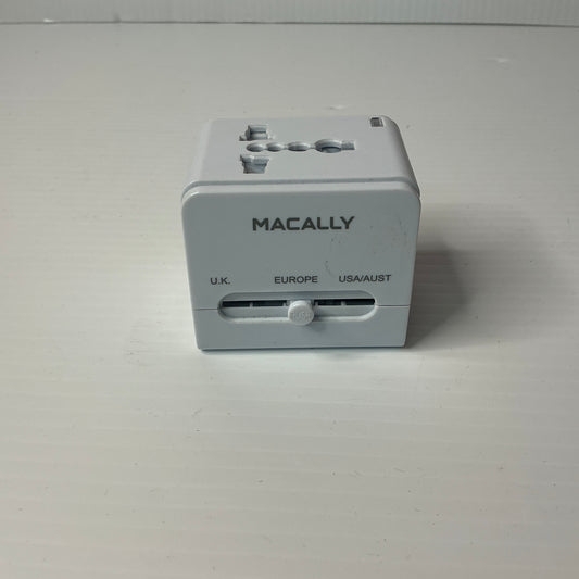 Macally All in One Power Plug Adapter