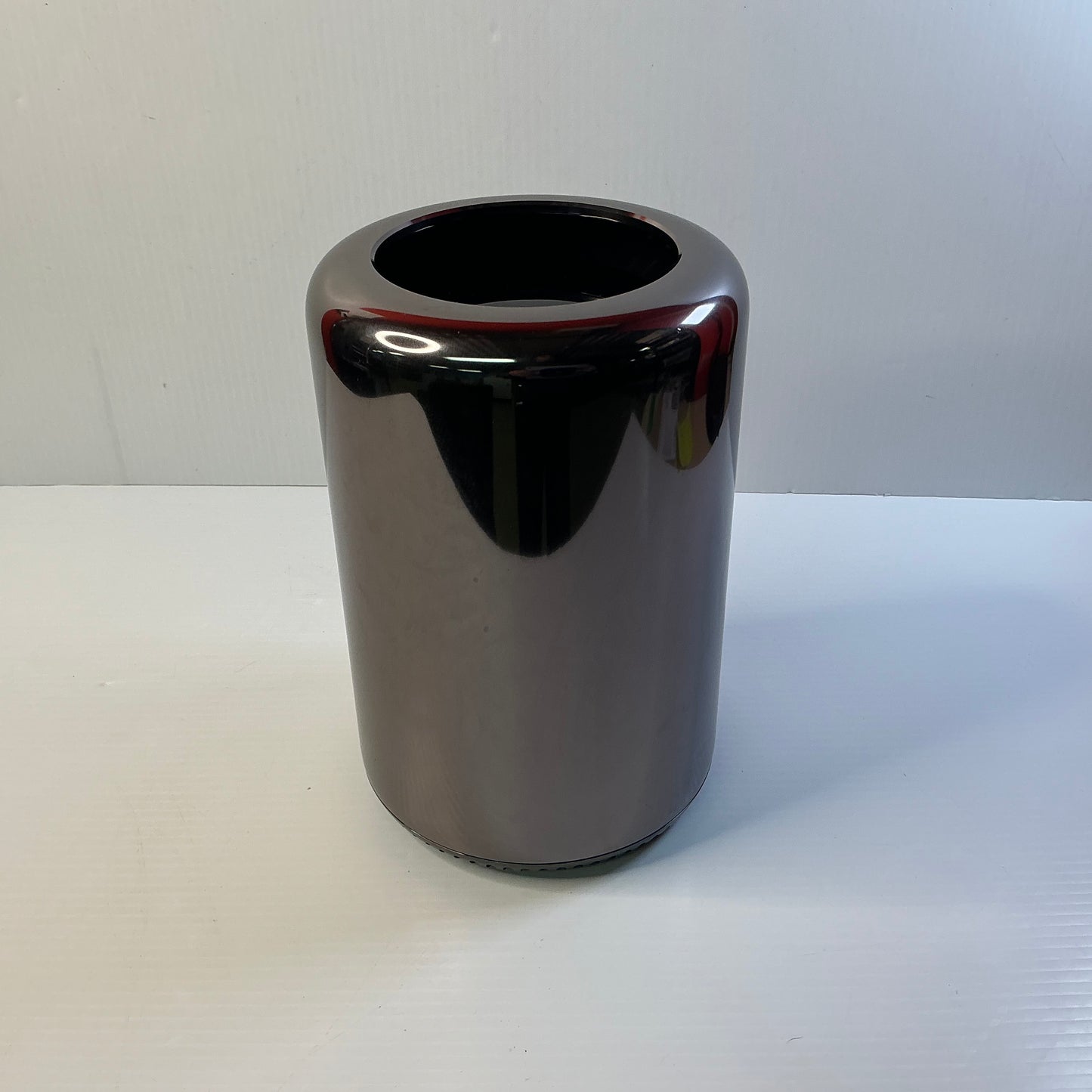 Mac Pro 6 Core Xeon [Late 2013]
