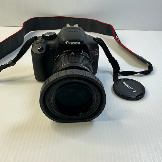 Canon EOS Rebel T2i Camera with EFS 18-55mm lens
