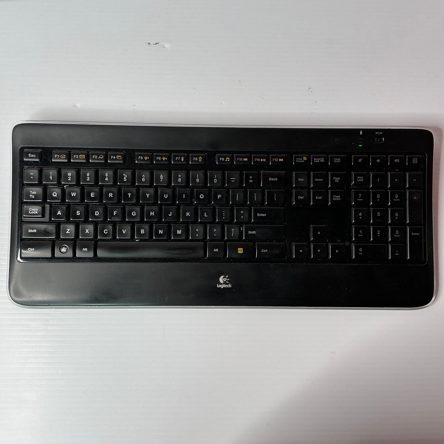 Logitech K800 Illuminated Keyboard