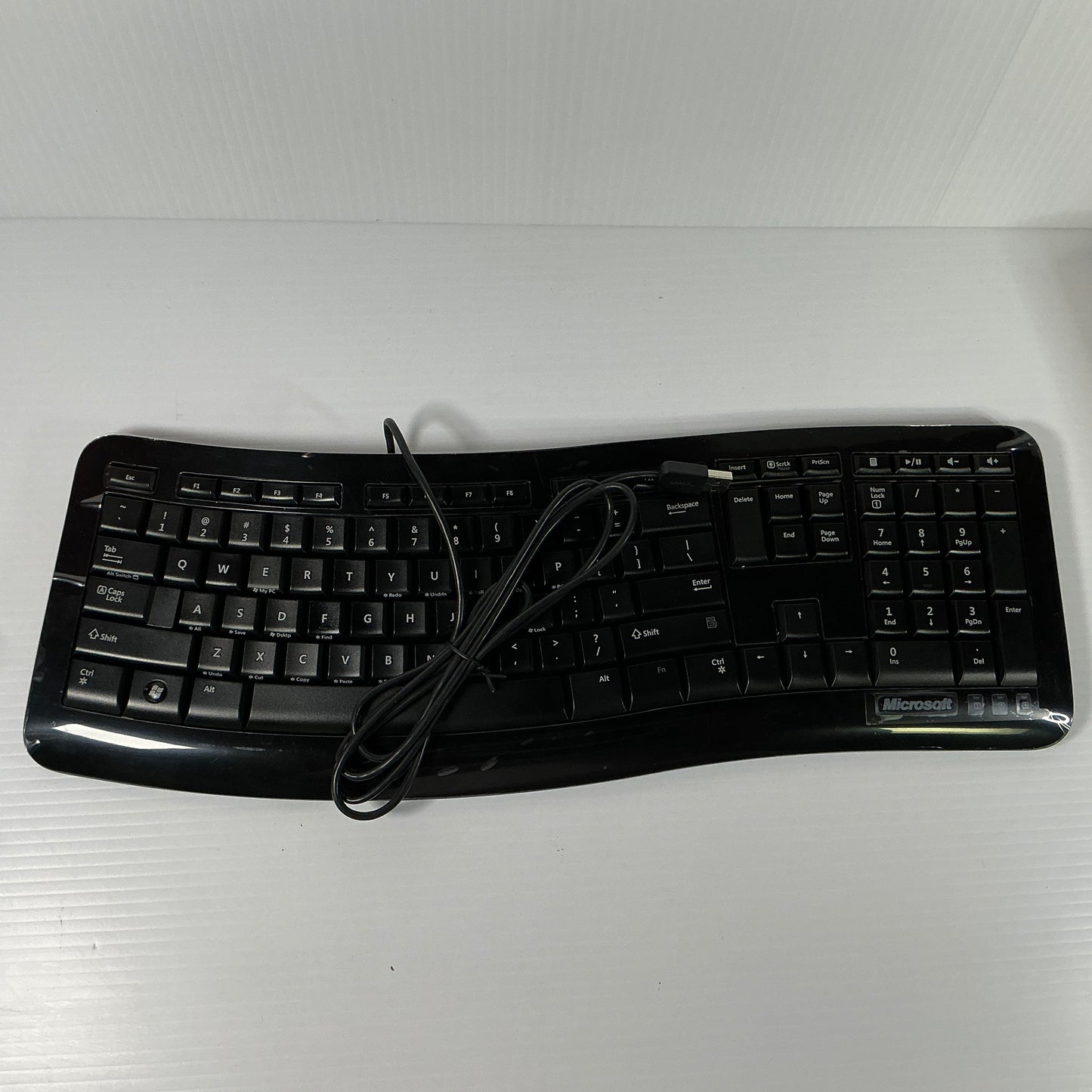 Microsoft Comfort Curve Keyboard 3000