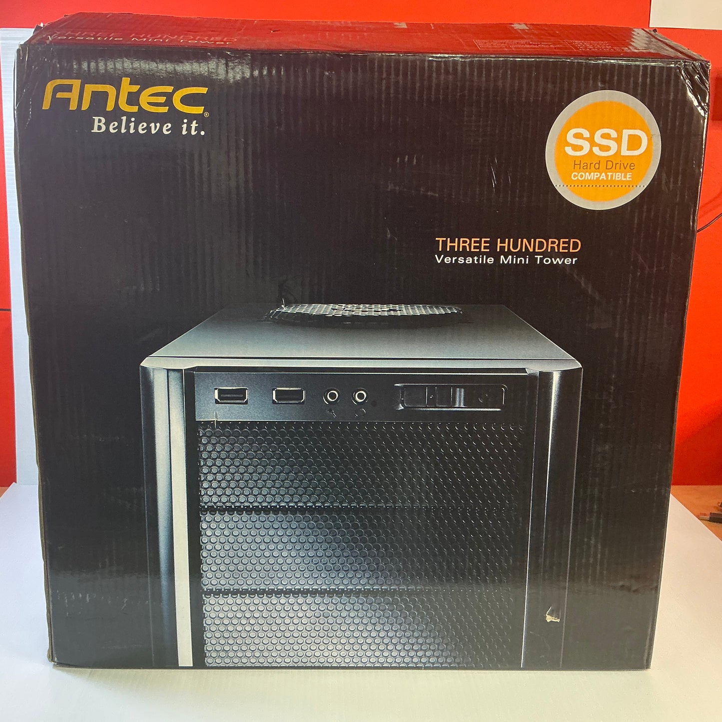 Antec Three Hundred Case