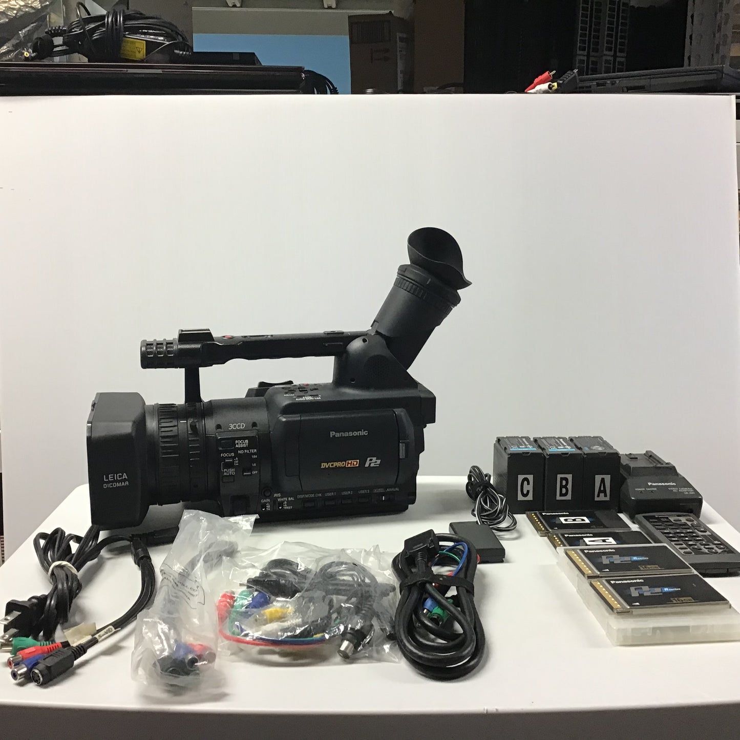 Panasonic AG-HVX200 P2 HD Camcorder Full kit