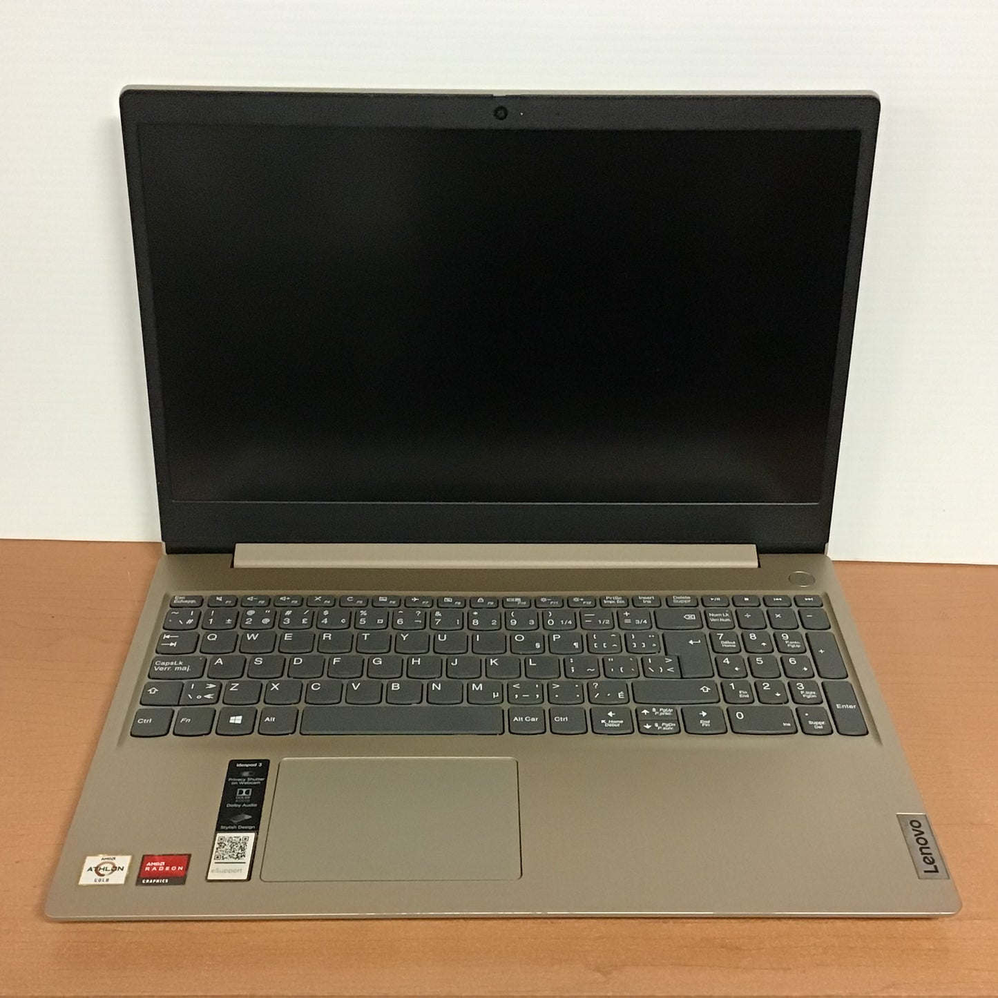 Lenovo IdeaPad 3 15ADA05 (1)