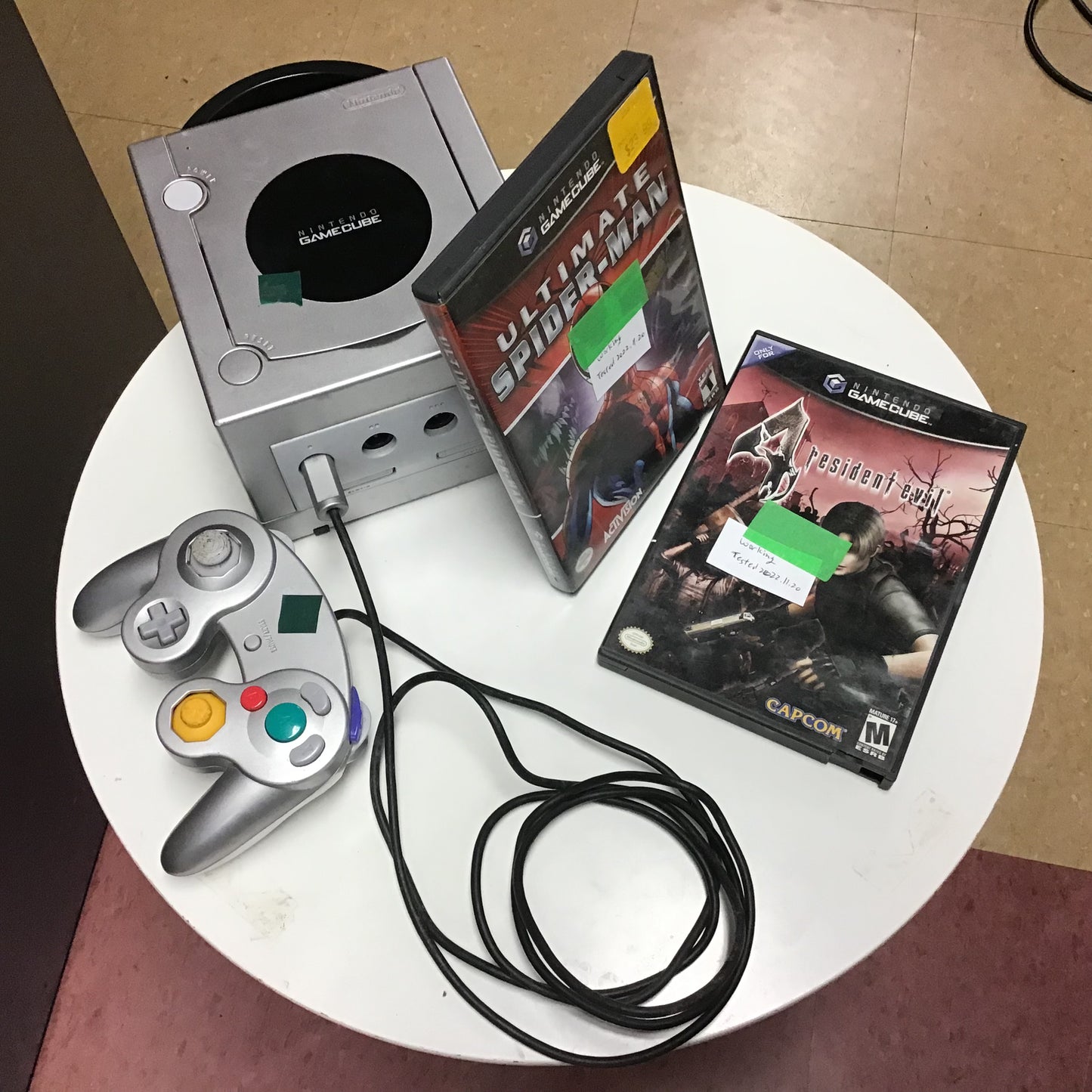 Gamecube with Controller & 2 Games