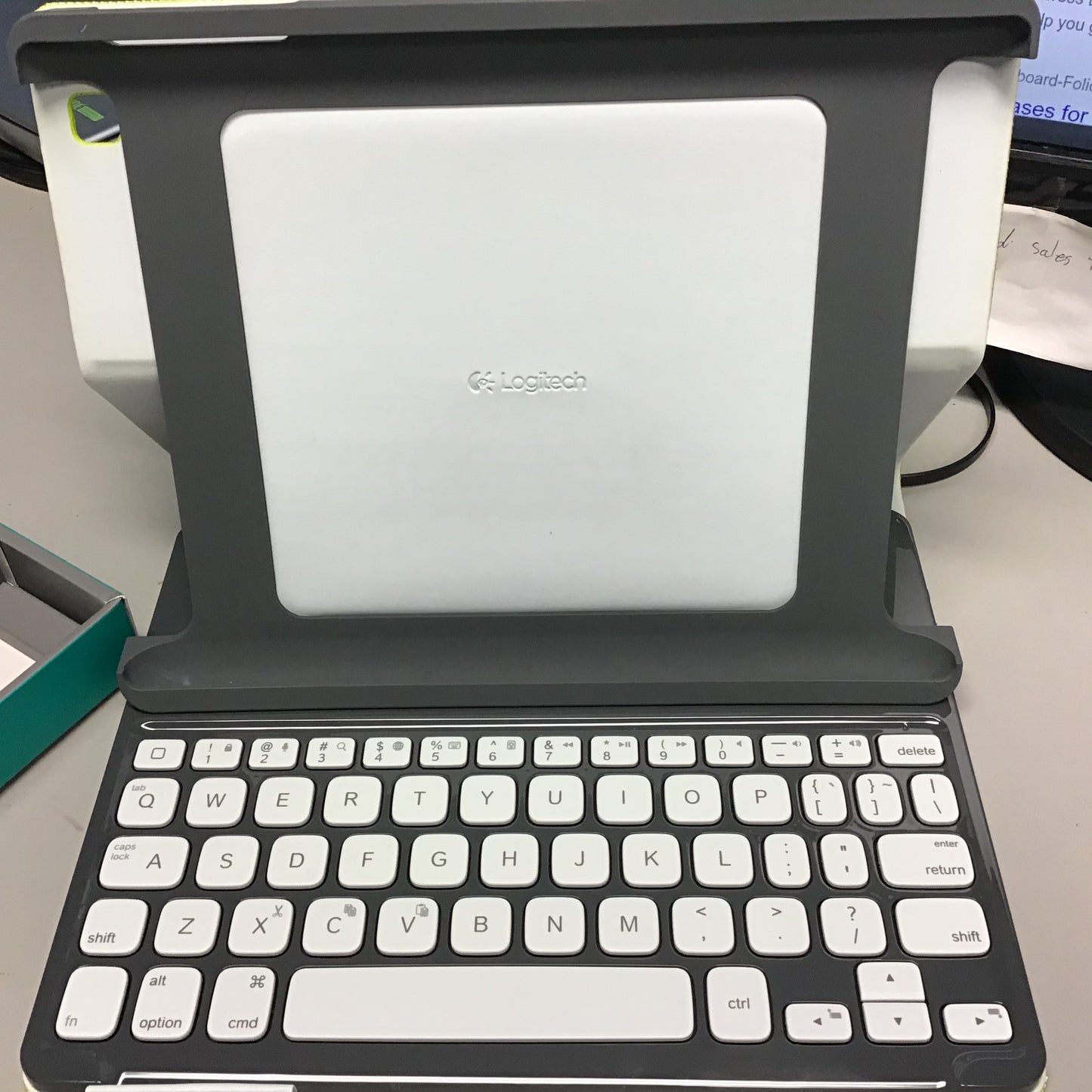 Logitech Keyboard Folio for iPad 2