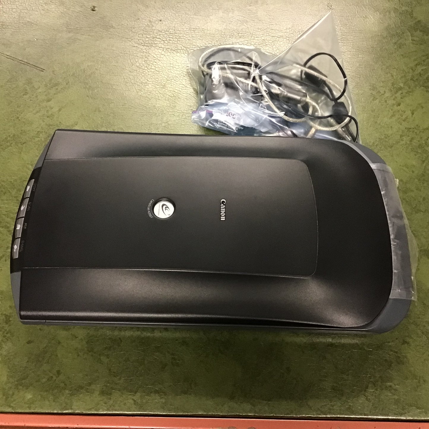 Canon CanoScan 4200F Flatbed Scanner