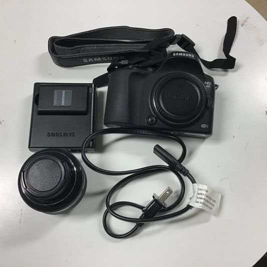 Samsung NX20 Camera