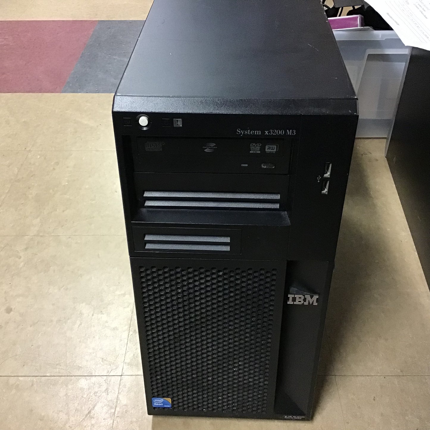 IBM X3200 M3 Barebone