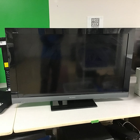 Sony 40" TV (No Remote)