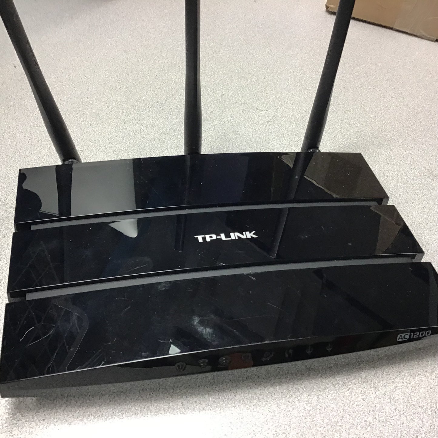 TP-Link AC1200 Wireless Router – Free Geek Toronto