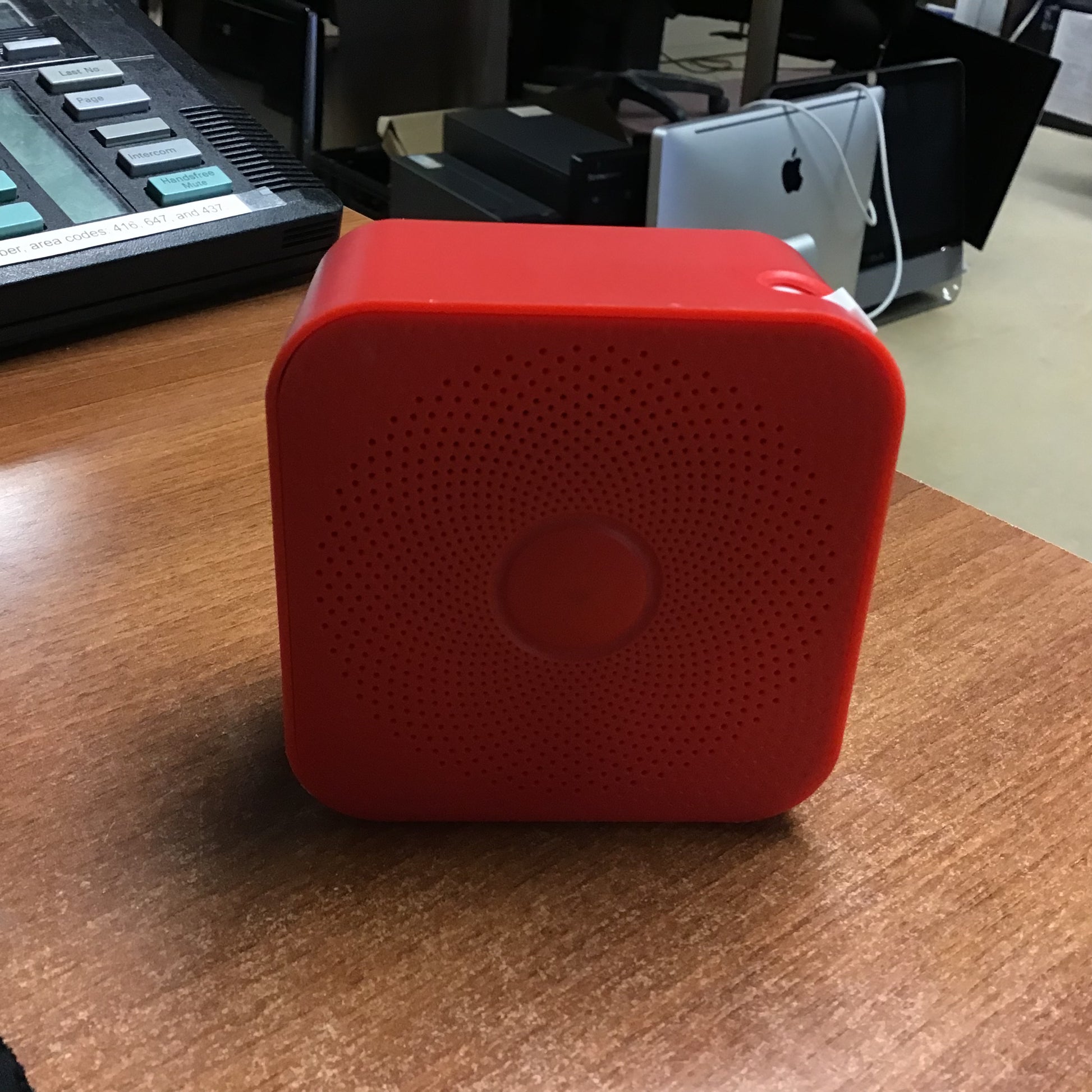 Miniso wireless portable hot sale speaker