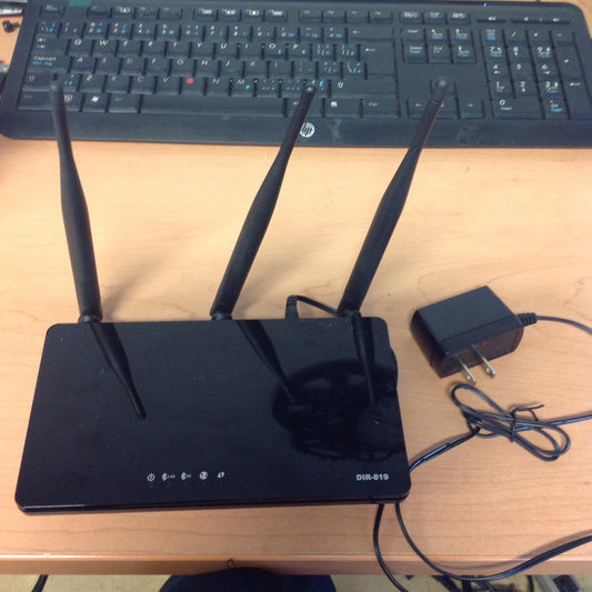 D-LINK WIRELESS DUAL BAND ROUTER (DIR-819)