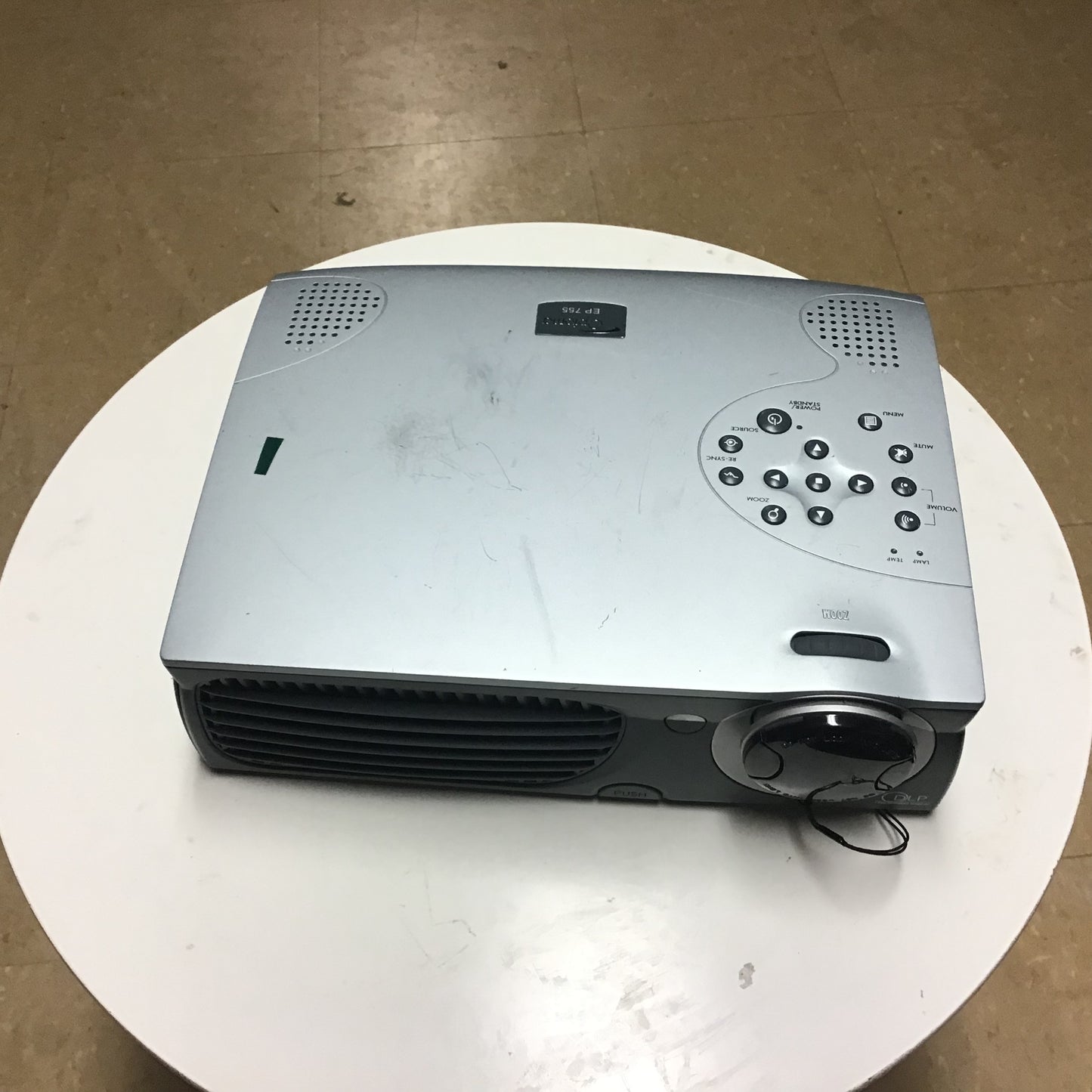 Optoma EP755 Projector